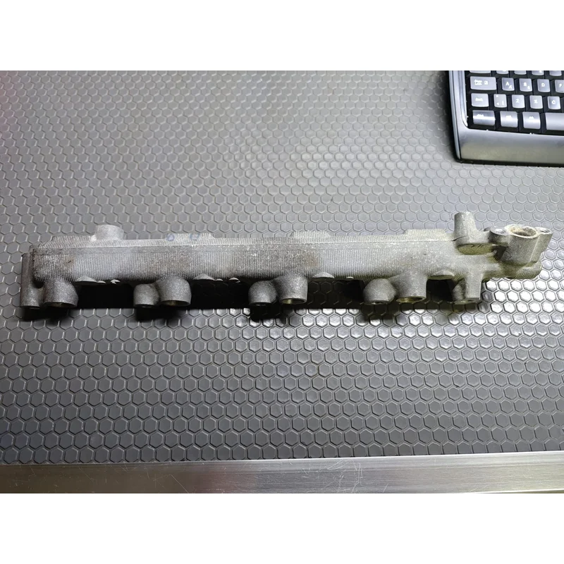 Benzin Enjektör Kütüğü Toyota Rav4 Direk İnjeksiyonlu