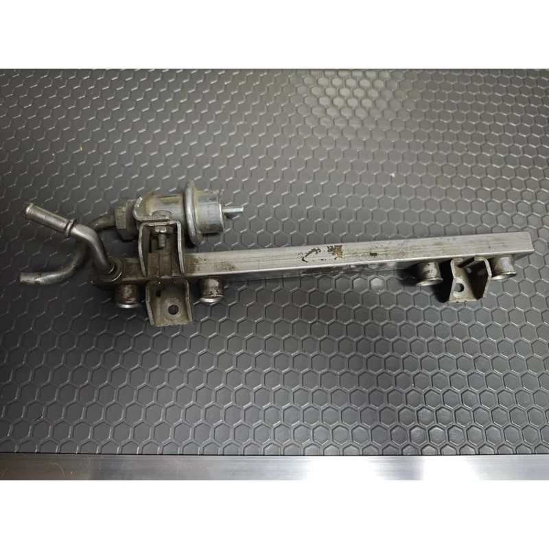 Benzi̇n Enjektör Kütüğü Fiat Temra Ti̇po MPI Motor