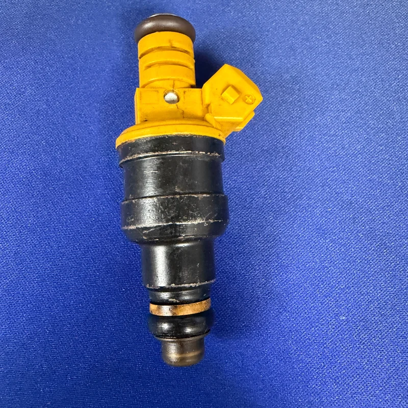 0280150762-BENZİN ENJEKTÖR VOLVO S90